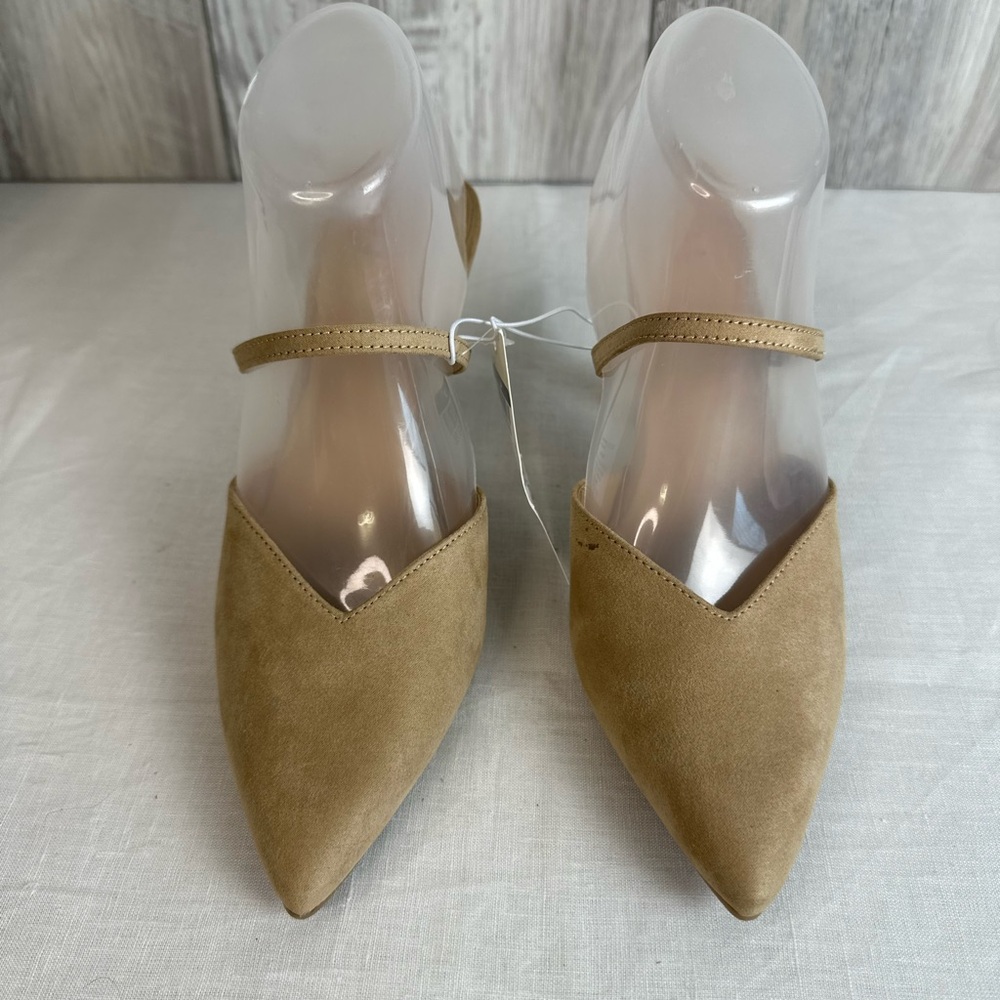 Flawed Chic Tan Women's Heels - Picture 3 of 6